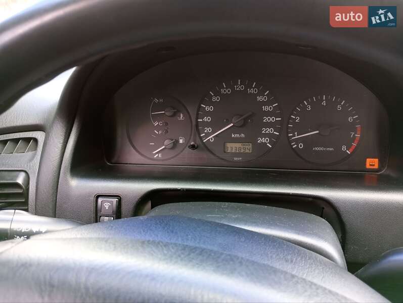 Седан Mazda 626 1999 в Старокостянтинові