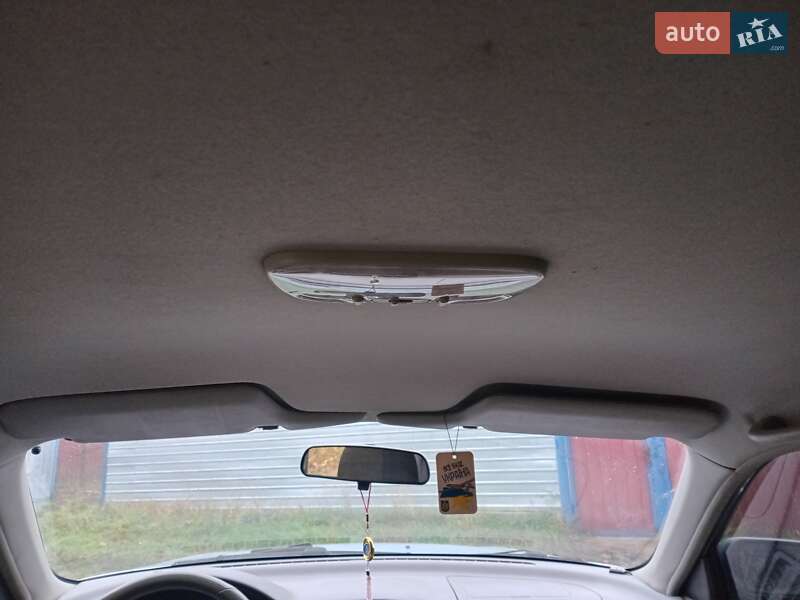 Седан Mazda 626 2001 в Білій Церкві