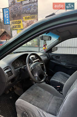 Седан Mazda 626 1997 в Верховине