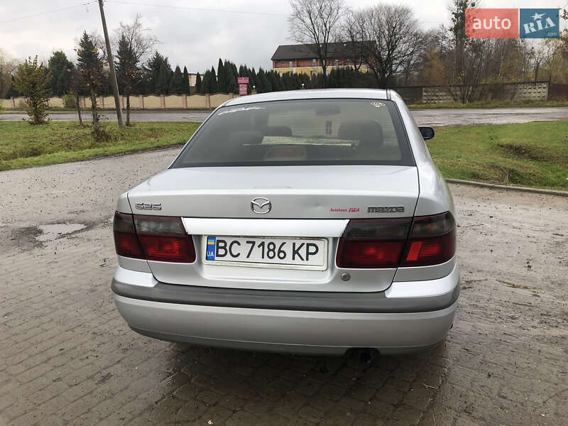 Седан Mazda 626 1998 в Самборе