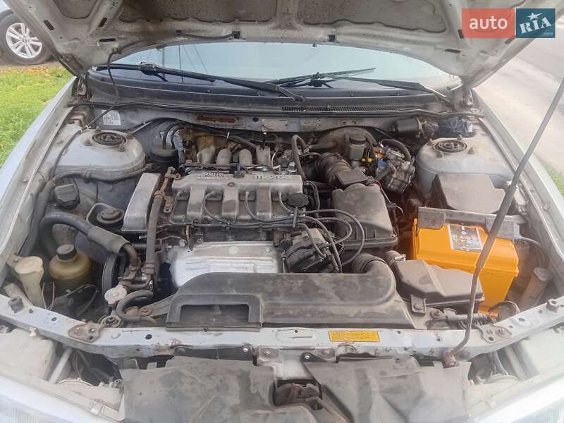 Седан Mazda 626 1992 в Николаеве