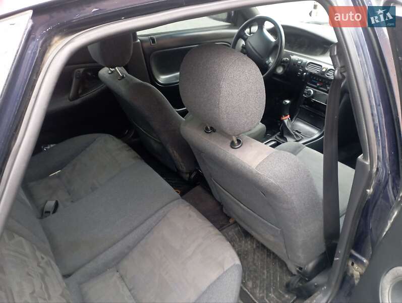 Хэтчбек Mazda 626 1995 в Бродах