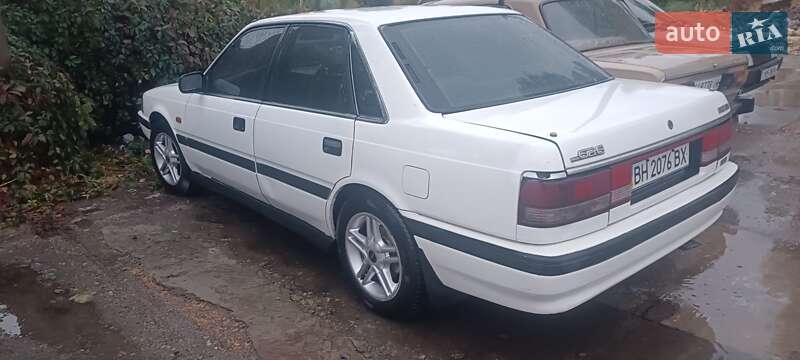 Седан Mazda 626 1987 в Одессе