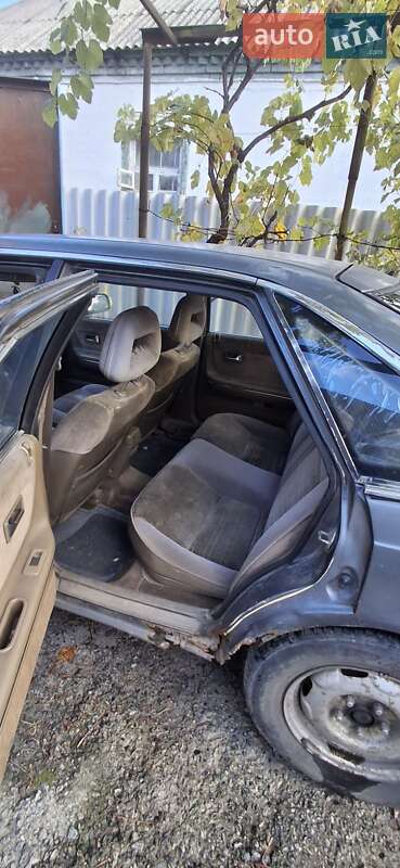 Хэтчбек Mazda 626 1988 в Днепре