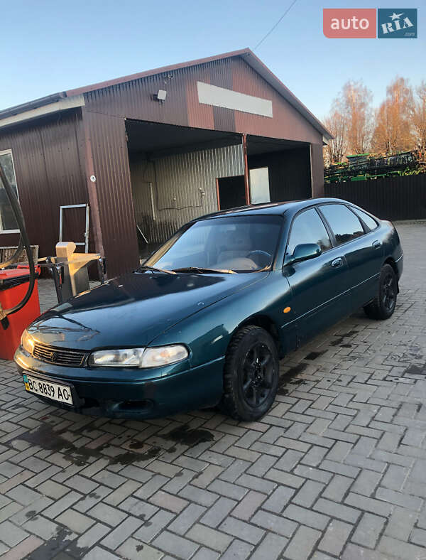 Хетчбек Mazda 626 1993 в Демидівці фото Хетчбек Mazda 626 1993 в Демидівці