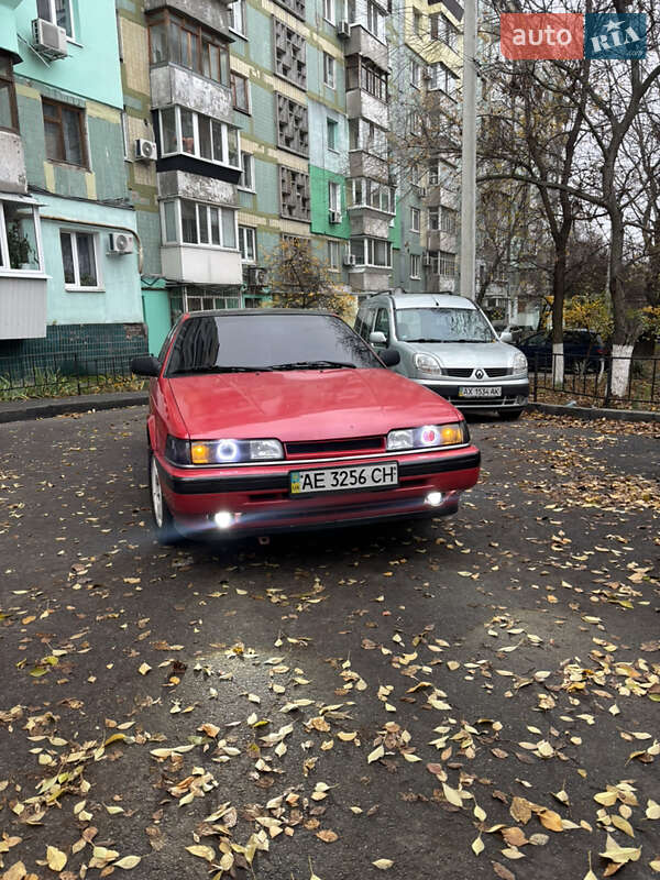 Хэтчбек Mazda 626 1989 в Днепре