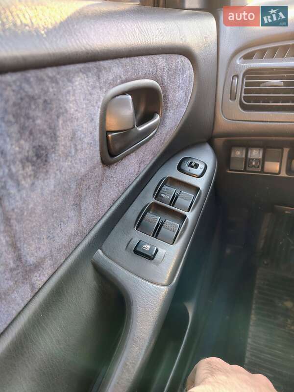 Хэтчбек Mazda 626 1999 в Львове