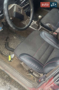 Седан Mazda 626 1986 в Ивано-Франковске