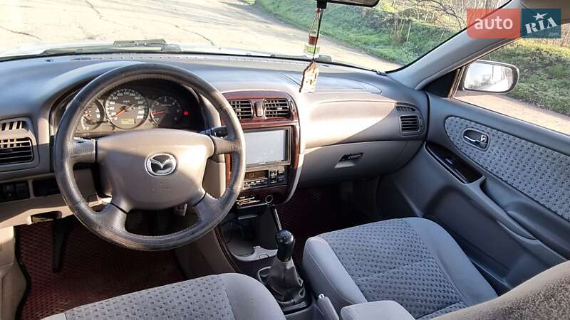 Седан Mazda 626 2000 в Одессе