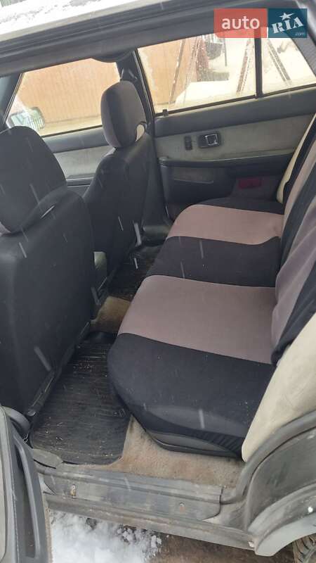 Хетчбек Mazda 626 1987 в Калуші фото 4 Хетчбек Mazda 626 1987 в Калуші