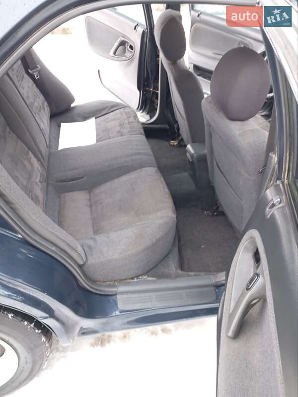 Седан Mazda 626 1995 в Деражні