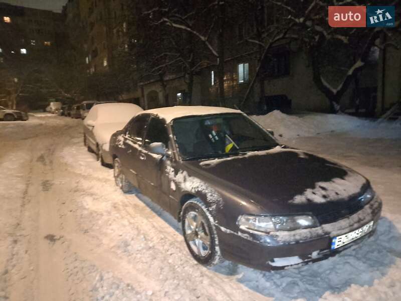 Седан Mazda 626 1993 в Львове