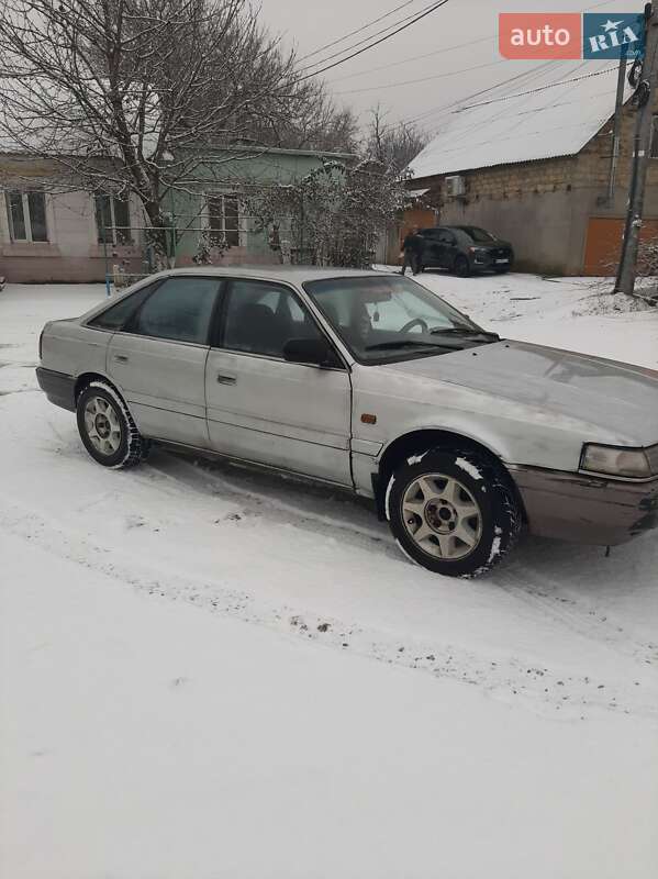 Хэтчбек Mazda 626 1989 в Одессе