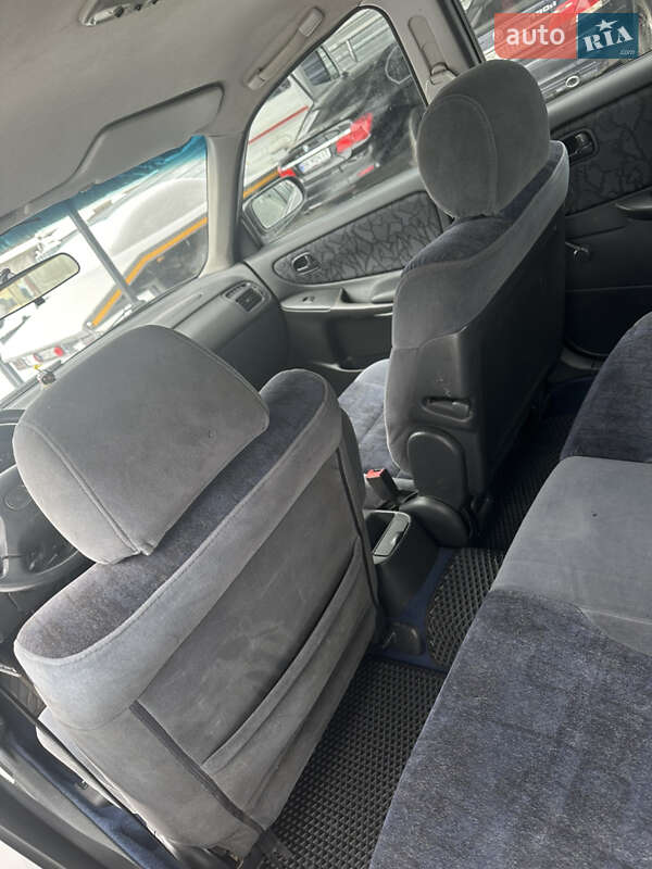 Хэтчбек Mazda 626 1997 в Ровно