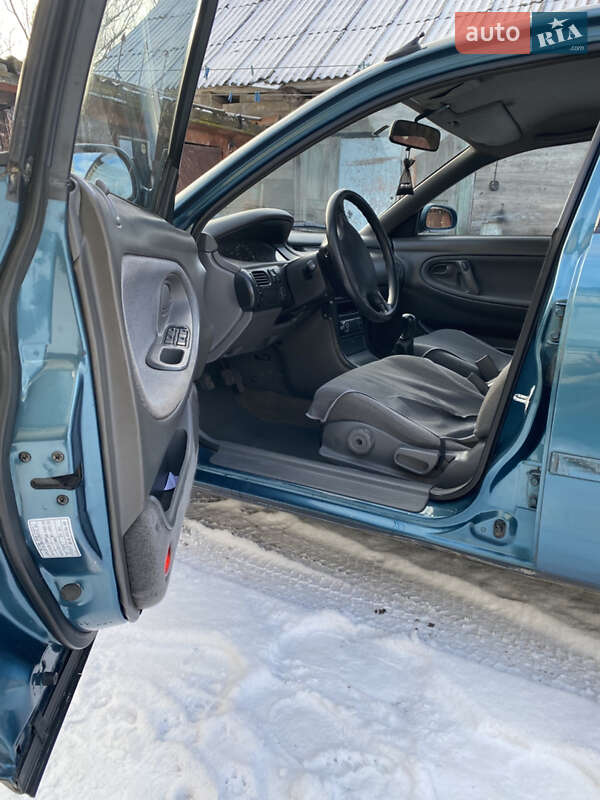 Хэтчбек Mazda 626 1995 в Турийске