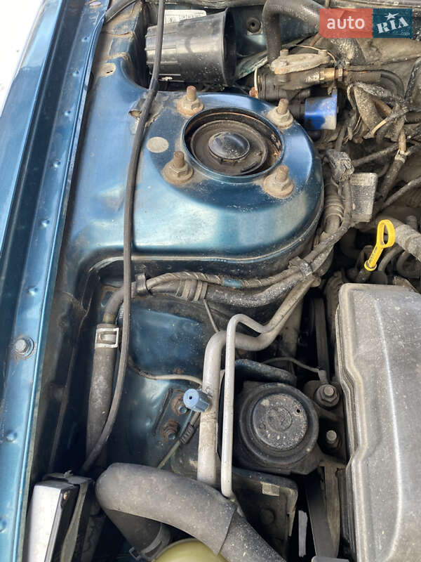 Хэтчбек Mazda 626 1995 в Турийске