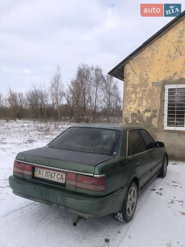 Седан Mazda 626 1988 в Бердичеве