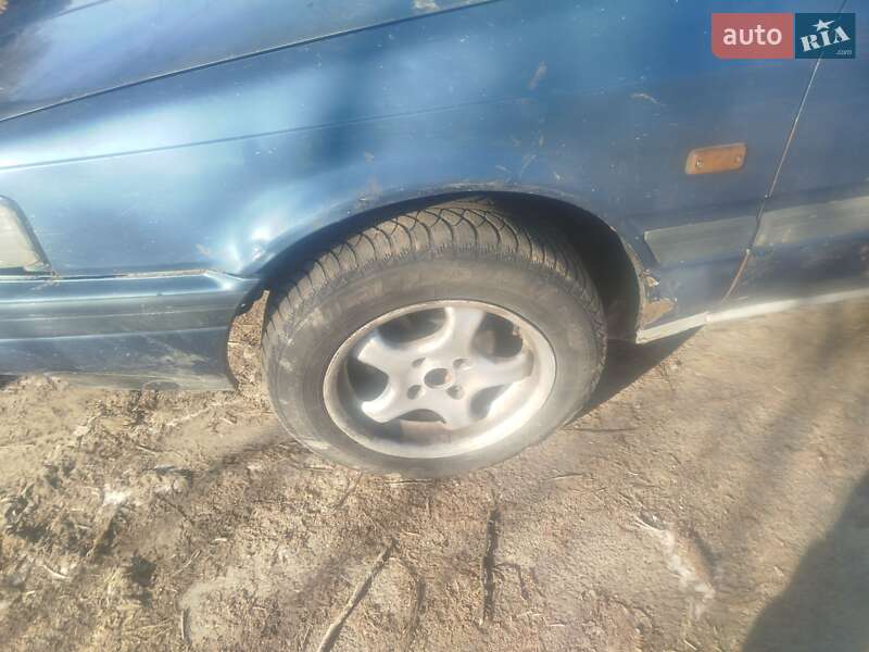 Седан Mazda 626 1988 в Вільшанці