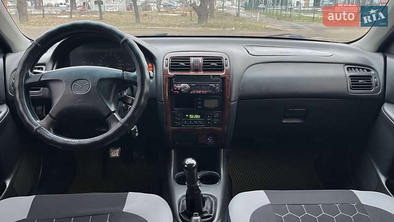 Хэтчбек Mazda 626 1998 в Николаеве фото 12 Хэтчбек Mazda 626 1998 в Николаеве