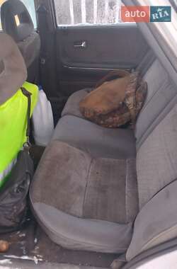 Купе Mazda 626 1988 в Коростене