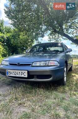 Седан Mazda 626 1993 в Сумах