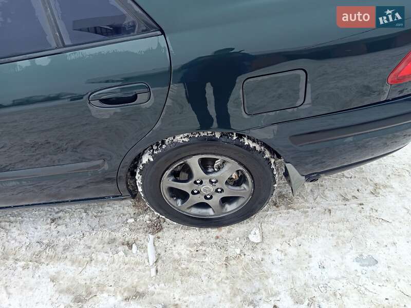 Седан Mazda 626 1999 в Калиновке