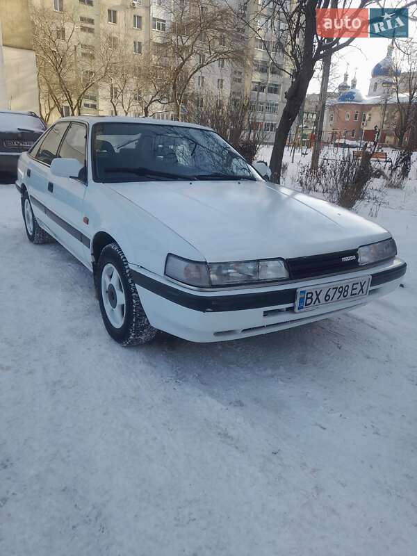 Седан Mazda 626 1987 в Хмельницькому