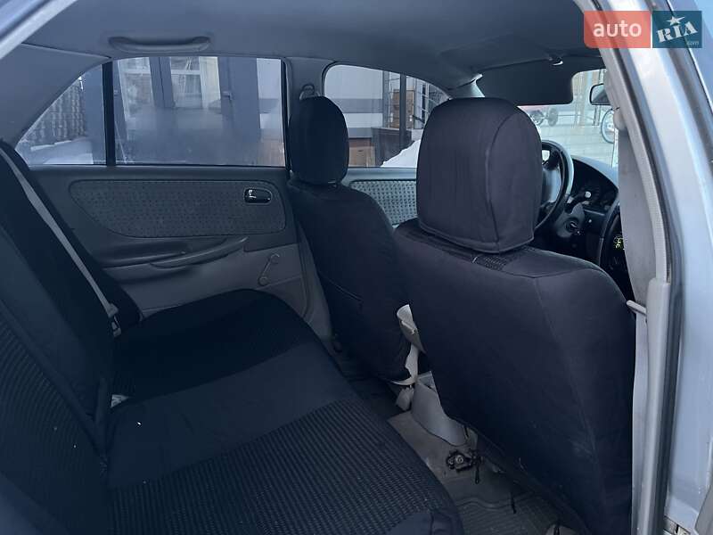 Седан Mazda 626 2002 в Ровно фото 8 Седан Mazda 626 2002 в Ровно