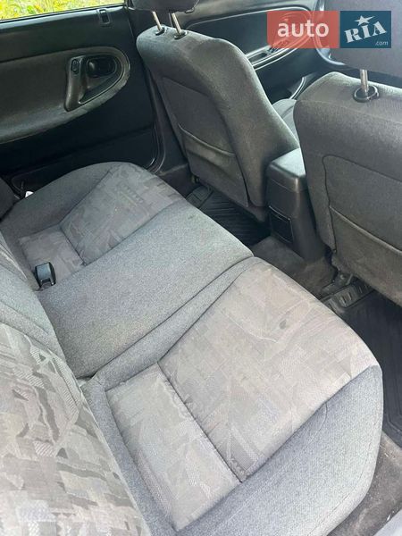 Хетчбек Mazda 626 1995 в Кам'янець-Подільському