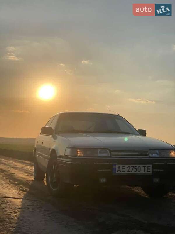 Універсал Mazda 626 1988 в Дніпрі