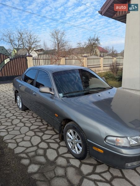 Седан Mazda 626 1996 в Яворові