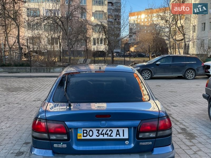Хэтчбек Mazda 626 1998 в Львове