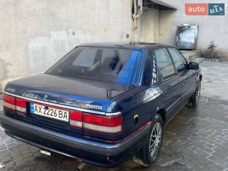 Седан Mazda 626 1992 в Харькове