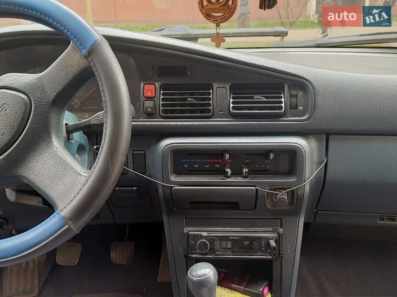 Хэтчбек Mazda 626 1989 в Ужгороде