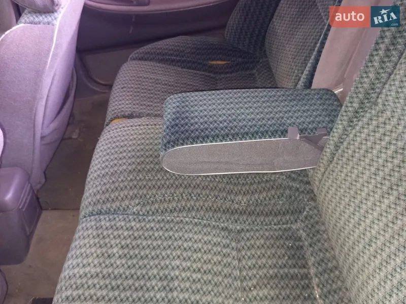 Mazda 626 1992 VIN JMZGE12A201157208 фото оголошення 7 з 41