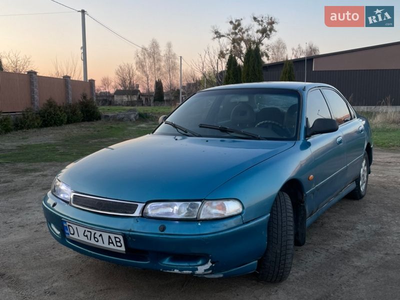 Седан Mazda 626 1992 в Киеве