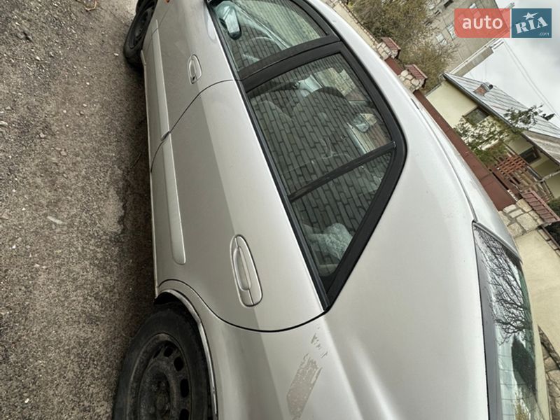 Mazda 626 2001