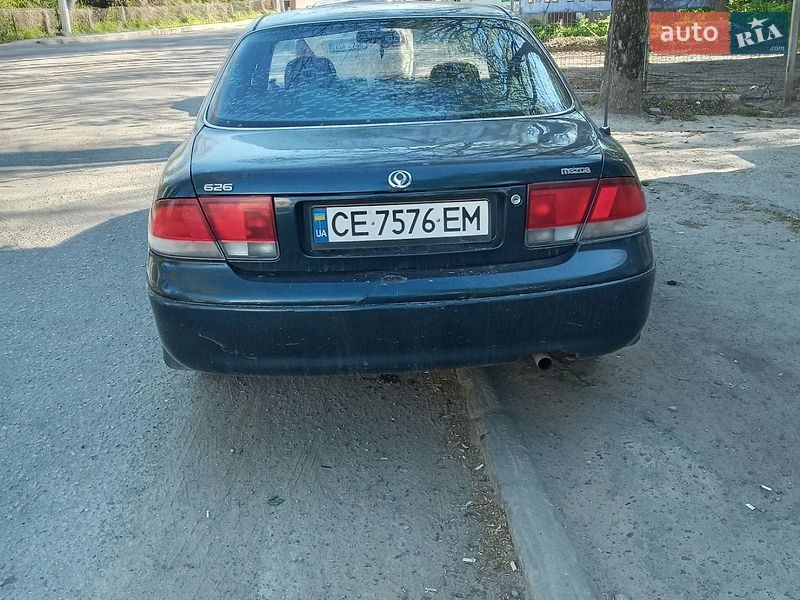 Седан Mazda 626 1997 в Черновцах