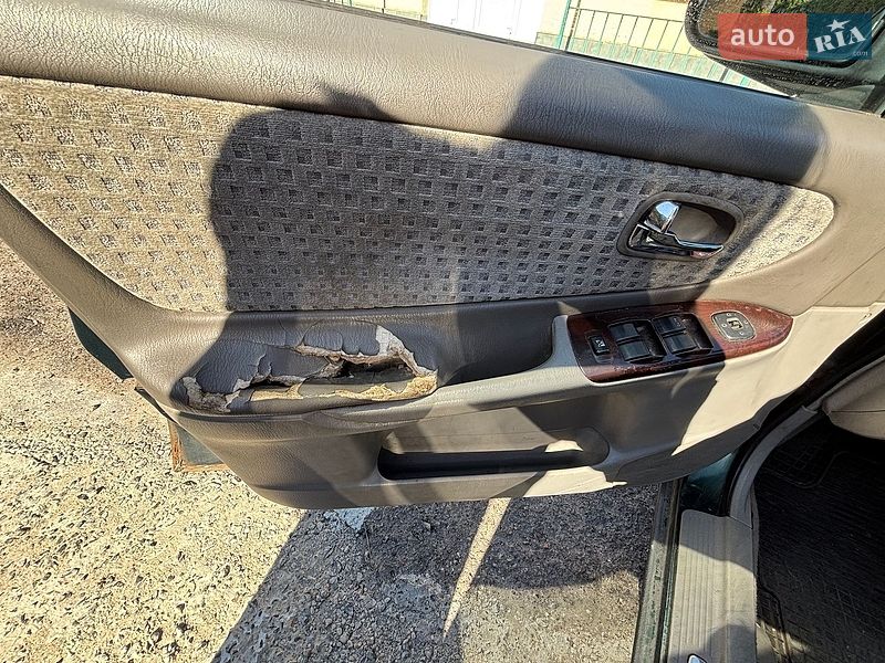 Седан Mazda 626 2001 в Одессе