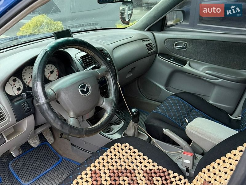 Хэтчбек Mazda 626 2000 в Черновцах