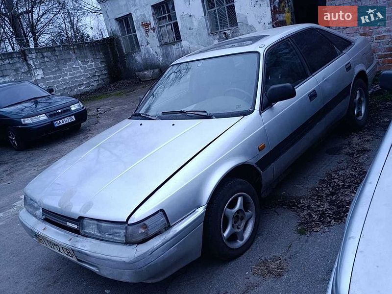 Хэтчбек Mazda 626 1988 в Кременчуге