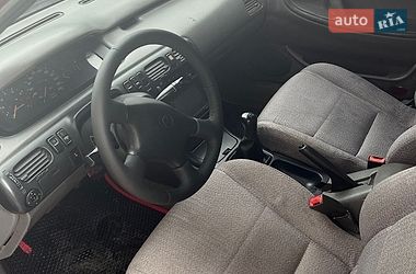 Седан Mazda 626 1992 в Кропивницькому