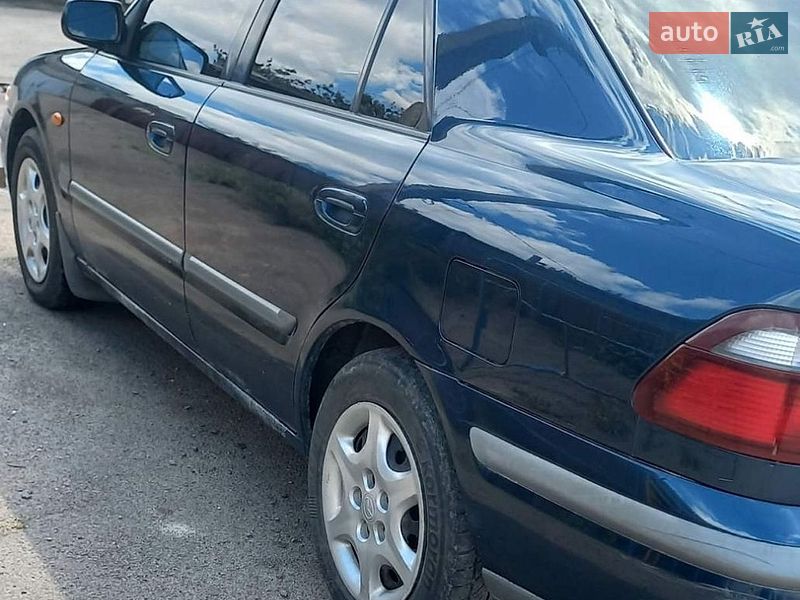 Седан Mazda 626 1999 в Львове