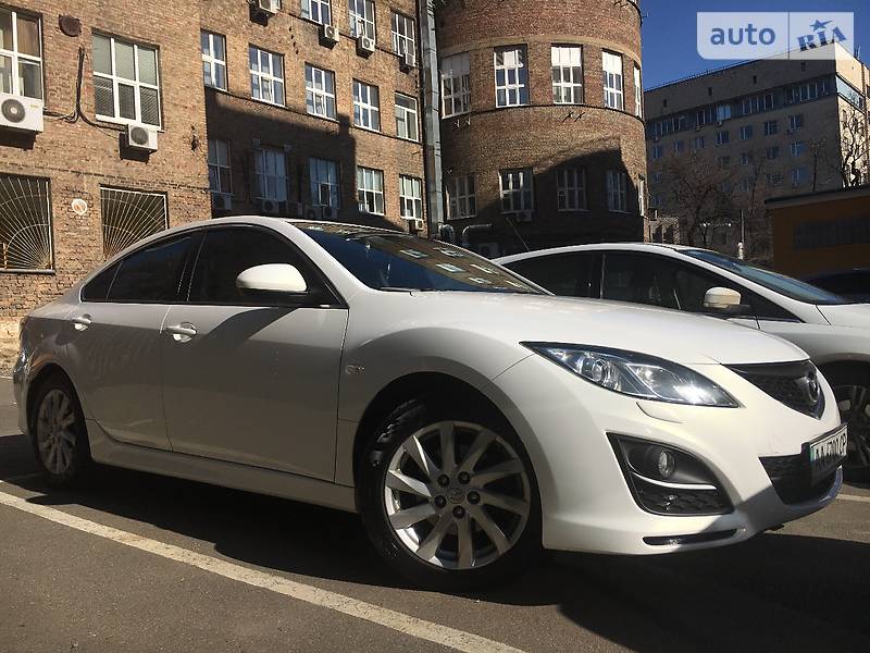 Седан Mazda 6 2010 в Киеве