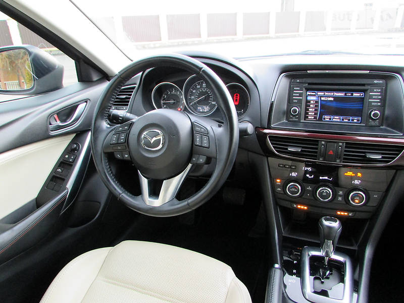 Седан Mazda 6 2014 в Ивано-Франковске