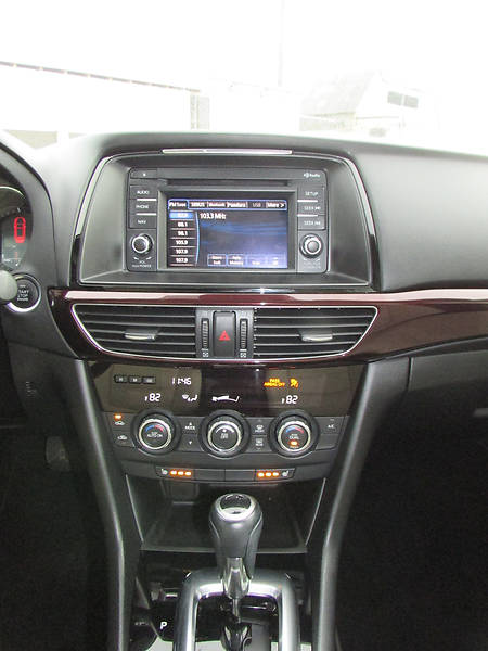 Седан Mazda 6 2014 в Ивано-Франковске