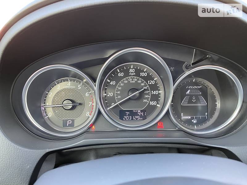 Седан Mazda 6 2014 в Львові