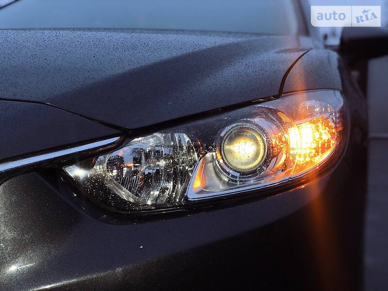 Седан Mazda 6 2014 в Харкові