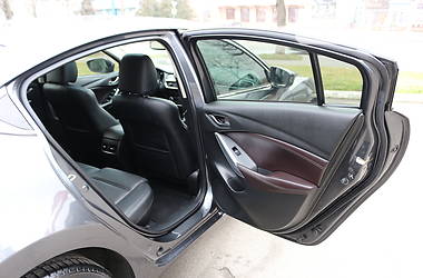 Седан Mazda 6 2015 в 