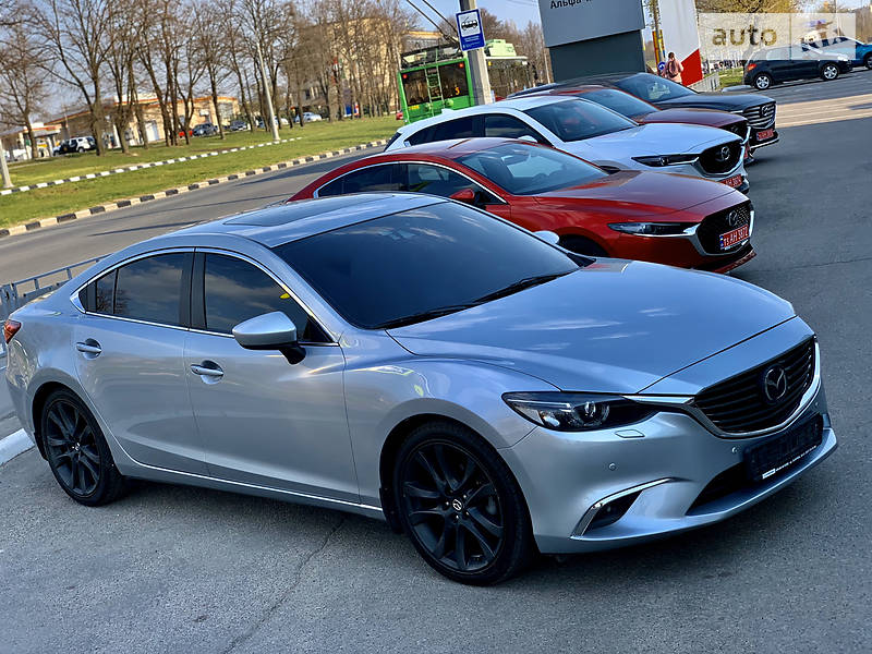 Седан Mazda 6 2015 в 